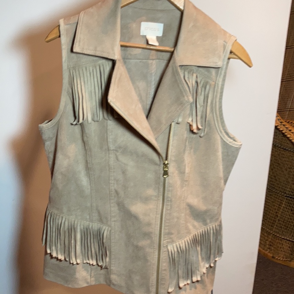 MAKE AN OFFER Chico’s Size 1 or M/8 with front & back fringe